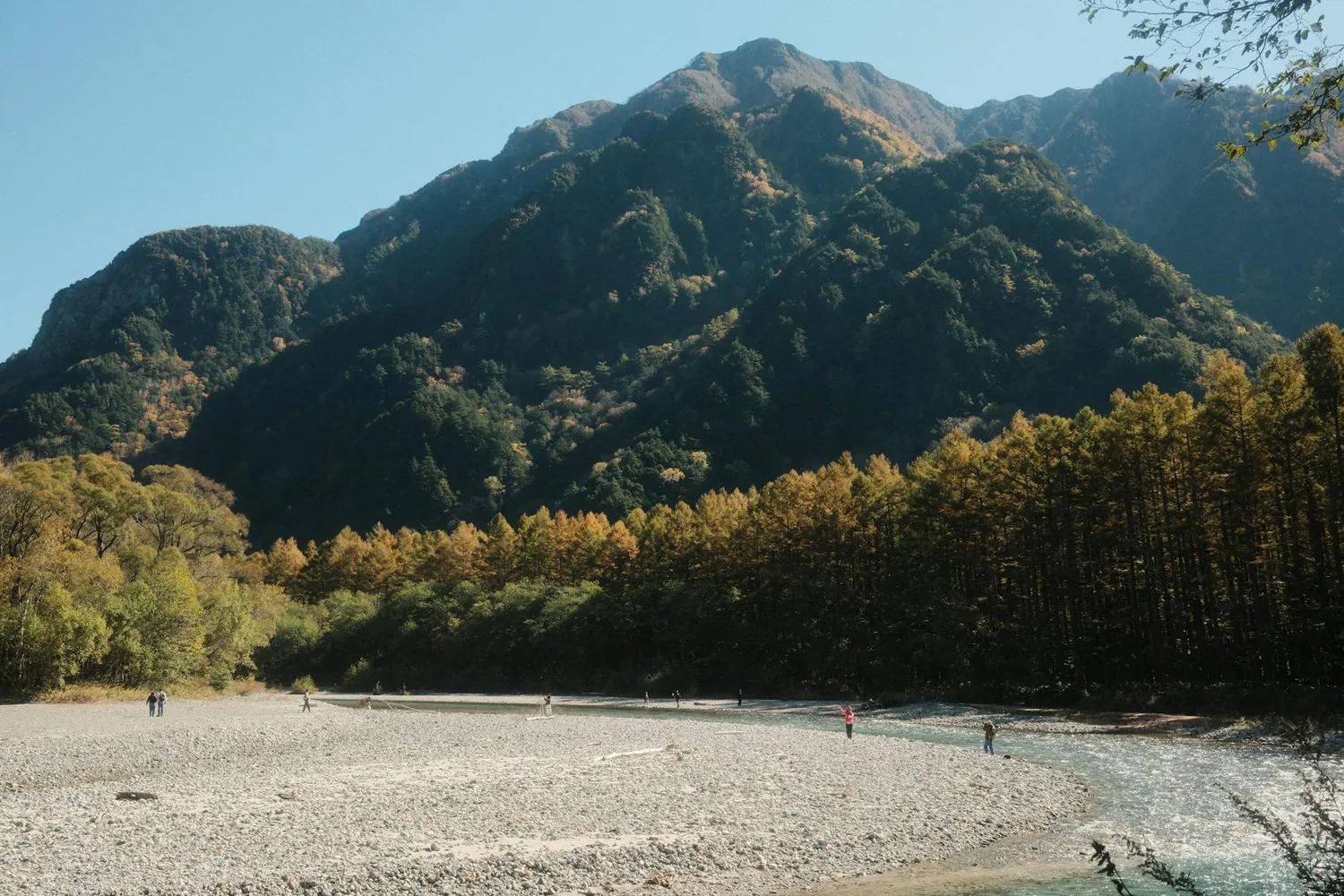 Maximizing Your Adventure: Unique Hiking Paths Across Japan’s Mountains